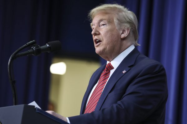 Donald Trump îi cere Rusiei să înceteze să susţină “atrocităţile” regimului Assad în Siria