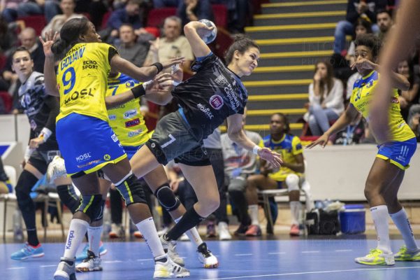 Handbal feminin: CSM Bucureşti a învins-o clar pe Metz, în Liga Campionilor