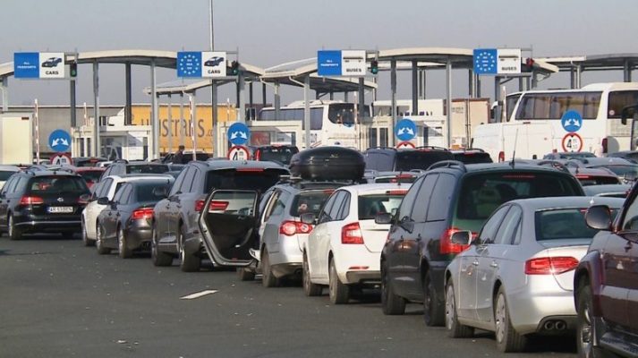 Arad: La PTF Nădlac II se lucrează pe zece artere pentru primirea convoiului de români blocaţi marţi în Austria