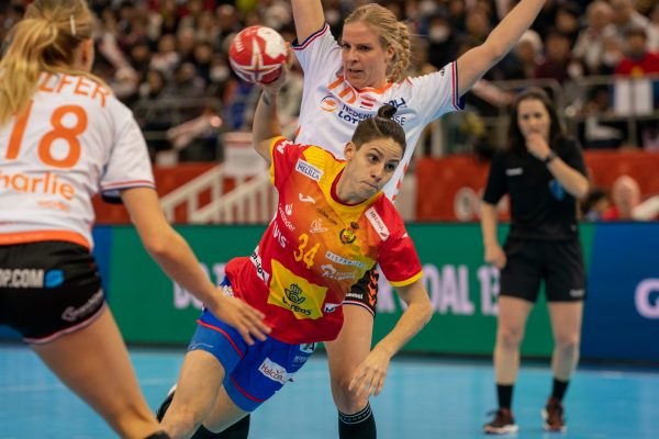 Handbal feminin: Cinci jucătoare din Liga Florilor, în lotul Spaniei pentru turneul preolimpic