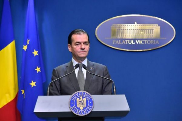 Orban către prefecţi şi şefii de deconcentrate: Trebuie să impuneţi autorităţilor locale să realizeze dezinfectarea spaţiilor