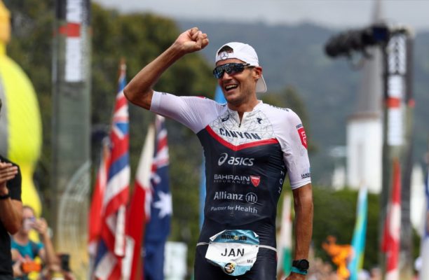 Campionul olimpic Jan Frodeno a încheiat triatlonul de la reşedinţa sa şi a adunat 200.000 de euro