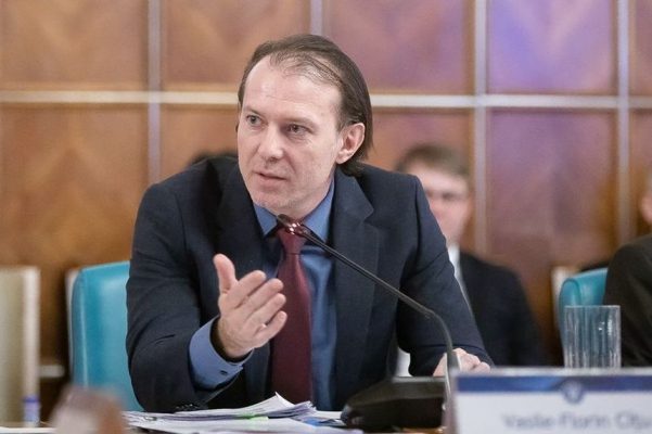 Cîţu: Cei care joacă poker cu sănătatea românilor sunt nişte criminali