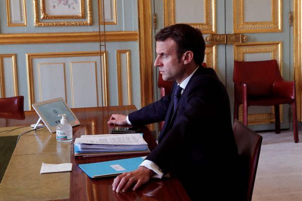 Franţa: Preşedintele Macron a solicitat Iranului să îşi respecte obligaţiile nucleare asumate