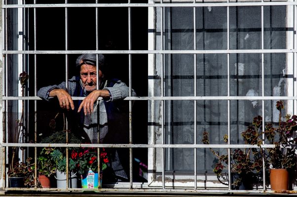 Arafat: Începând cu 15 mai, persoanele care vin din străinătate intră în izolare la domiciliu