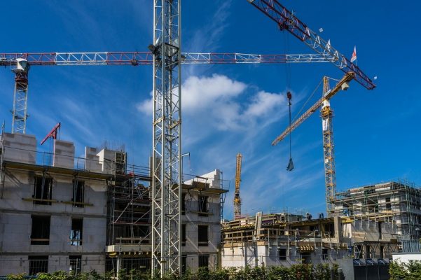 INS: Investiţiile nete în construcţii noi au totalizat 9,8 miliarde lei în primul trimestru