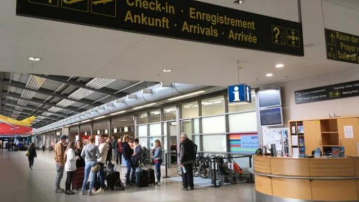 MAE: 394 de români – aduşi în ţară din Spania, Marea Britanie, Olanda şi Tunisia