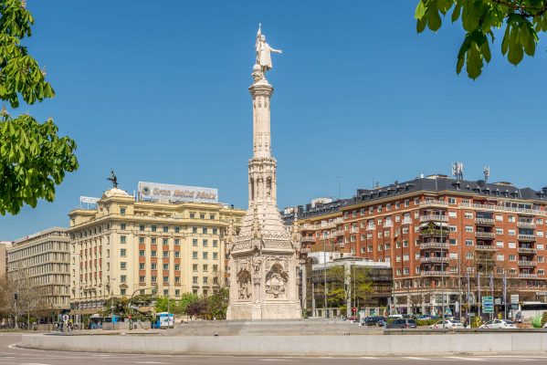 Ministrul spaniol al educaţiei apără statuile lui Columb în faţa valului de contestare