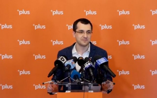 Vlad Voiculescu: Gabriela Firea pare să fie un primar care lucrează în beneficiul turismului grecesc