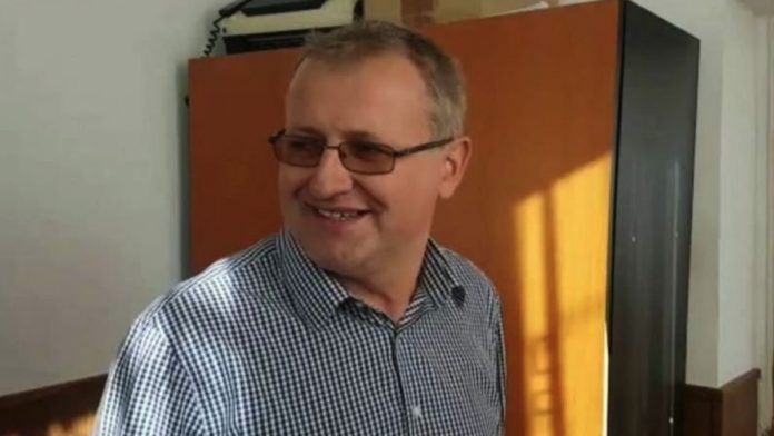 Prahova: Mandatul primarului ales de la Şotrile, invalidat de instanţă; edilul a fost condamnat în 2019 pentru pornografie infantilă
