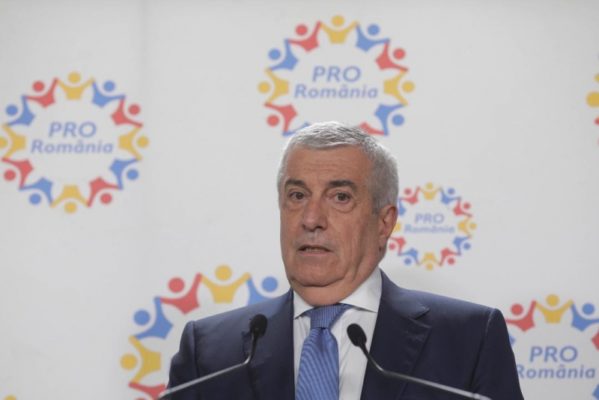 Tăriceanu şi alţi membri ai ALDE care candidează la alegerile parlamentare se vor înscrie în Pro România