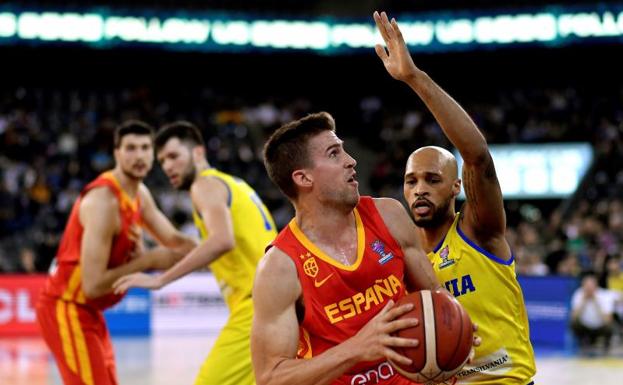 Baschet masculin: România, surclasată de campioana mondială Spania cu 94-41