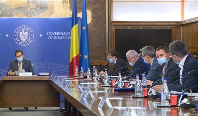 Guvernul schimbă criteriile de selecţie pentru beneficiarii de granturi, astfel încât să se încadreze mai multe firme