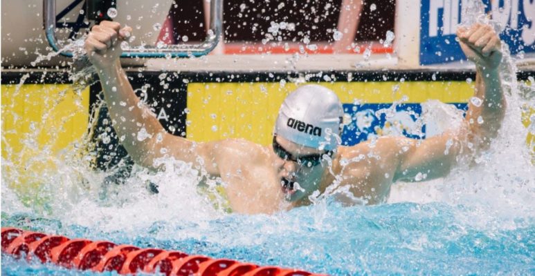 Înot: Noi recorduri naţionale stabilite de Robert Glinţă la 50 şi 100 m spate