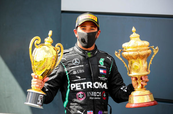 Auto – F1: Lewis Hamilton, desemnat Personalitatea Sportivă a Anului (BBC)