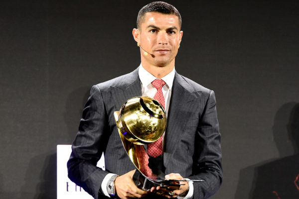 Fotbal: Cristiano Ronaldo, desemnat cel mai bun jucător al secolului XXI (Globe Soccer Awards)