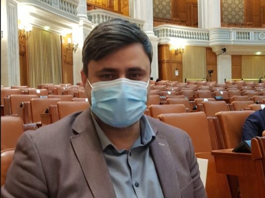 Tudor Pop (USR): Nu acceptăm ca liberalii să aibă toate poziţiile de decizie; PNL nu e pom de Crăciun