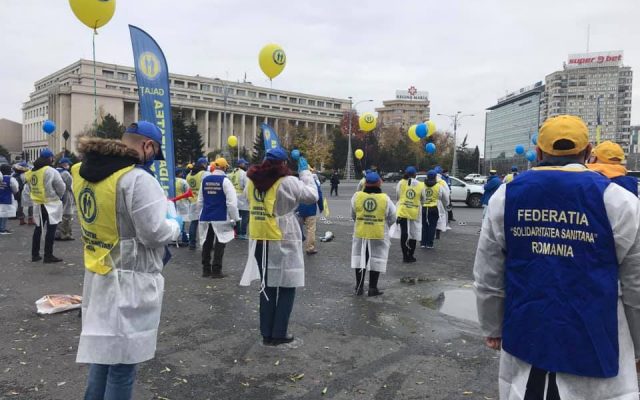 Federaţia ”Solidaritatea Sanitară” organizează joi mitinguri în faţa sediului Guvernului şi a Prefecturilor din ţară