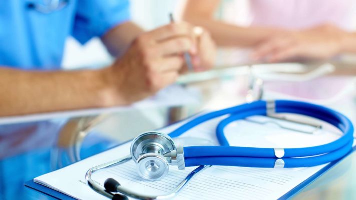 Guvernul urmează să prelungească până la 1 iulie termenul de plată a contribuţiei personale pentru unele servicii medicale