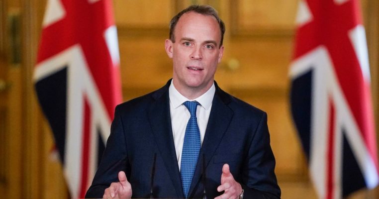 Marea Britanie: Democraţia este în declin în lume, avertizează ministrul de externe Dominic Raab