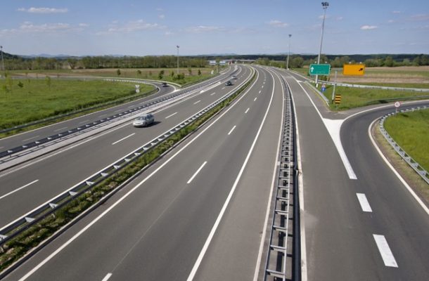 Barna: Pentru România infrastructura rutieră este obligaţie de dezvoltare, de aceea e nevoie de susţinerea tuturor partidelor
