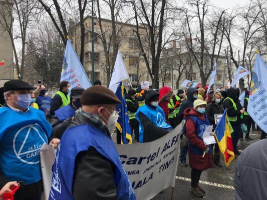 Cinci confederaţii sindicale organizează miting anti-guvernamental în Piaţa Victoriei