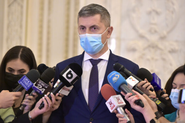 Dan Barna: Voiculescu a făcut şi face tot ce este posibil pentru suplimentarea numărului de paturi la ATI