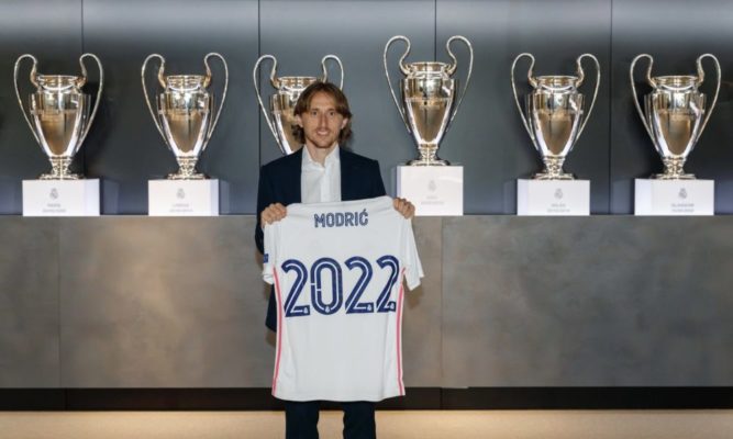 Fotbal: Luka Modric şi-a prelungit contractul cu Real Madrid până în 2022