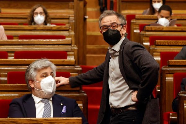 Spania: Principalele două partide separatiste din Catalonia anunţă un acord de guvernare la nivel regional