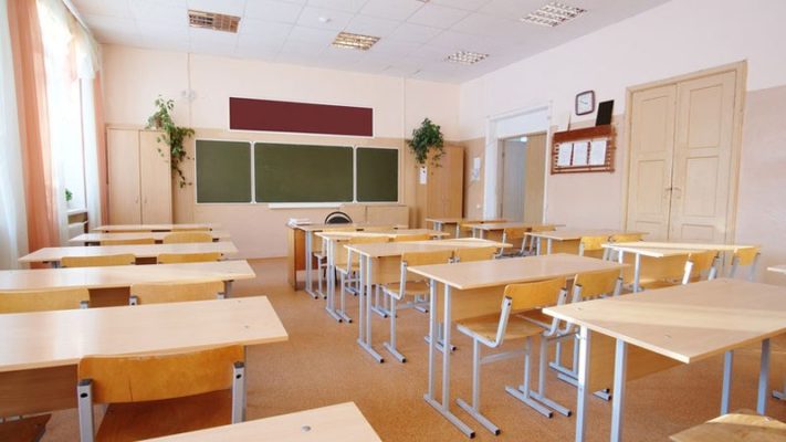 Copiii din mediul rural cer autorităţilor şcoli de vară şi ore de educaţie remedială personalizate