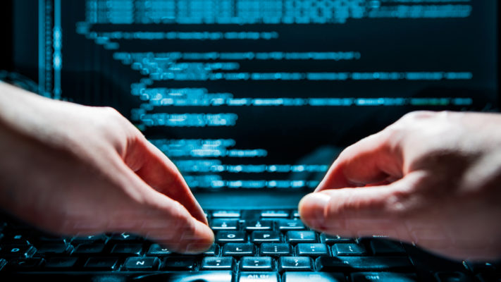 Parlamentul European solicită măsuri de securitate mai stricte împotriva ameninţărilor cibernetice
