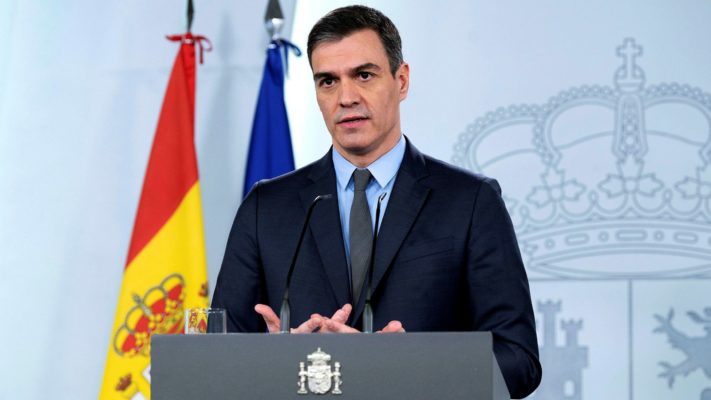 Spania: Premierul Pedro Sanchez promite că se va renunţa în curând la purtarea măştii de protecţie pe stradă