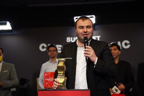 Şah: Azerul Mamediarov, câştigătorul turneului Superbet Chess Classic Romania 2021, premiat cu 90.000 de dolari