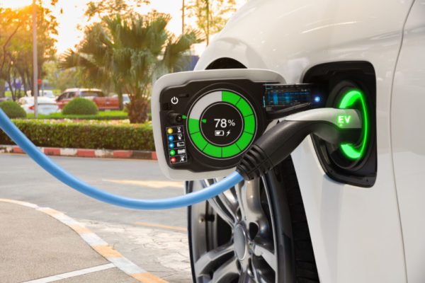 Spania va investi 4,3 miliarde de euro în producţia de vehicule electrice