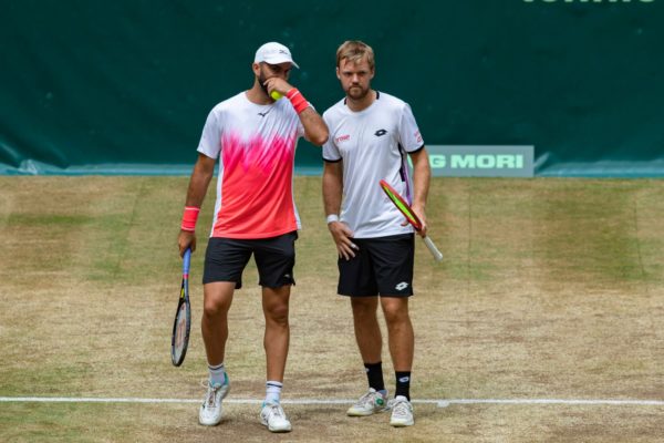 Tenis: Tecău şi Krawietz, calificaţi în semifinalele turneului ATP de la Hamburg