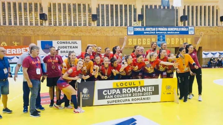 Handbal feminin: Gloria Buzău a câştigat în premieră Cupa României