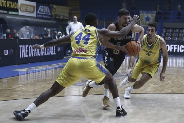 Baschet masculin: U-BT Cluj, în finala turneului de calificare în grupele Ligii Campionilor