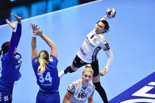 Handbal feminin: CSM Bucureşti a reuşit o victorie clară cu Buducnost, în Liga Campionilor