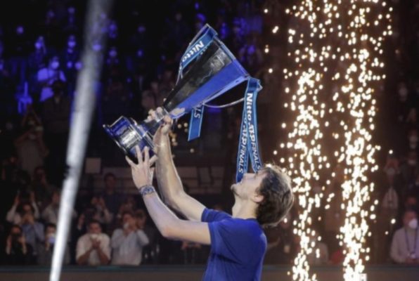 Tenis: Alexander Zverev a câştigat Turneul Campionilor pentru a doua oară