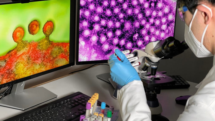 Cu varianta Omicron pandemia intră ”într-o nouă dimensiune” şi se impune limitarea contactelor (grupul de experţi al guvernului german)