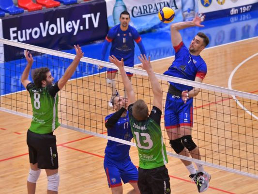 Volei masculin: Steaua s-a calificat fără emoţii în optimile Cupei Challenge
