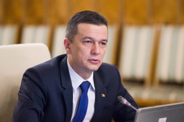 Grindeanu pe Facebook: Domnul Drulă a lăsat zero kilometri de autostradă deschişi