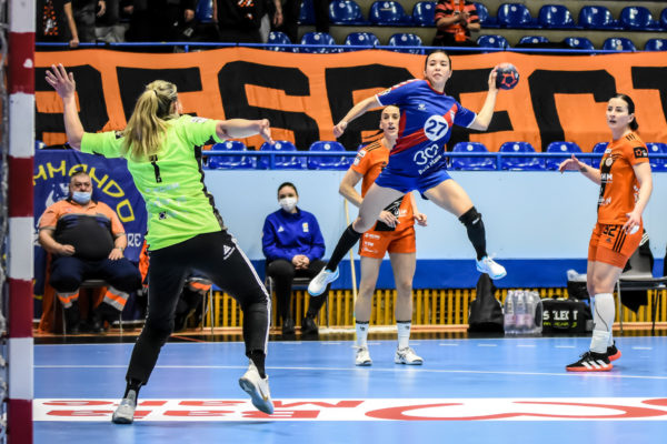VIDEO Handbal feminin: Minaur a debutat cu dreptul în grupele EHF European League