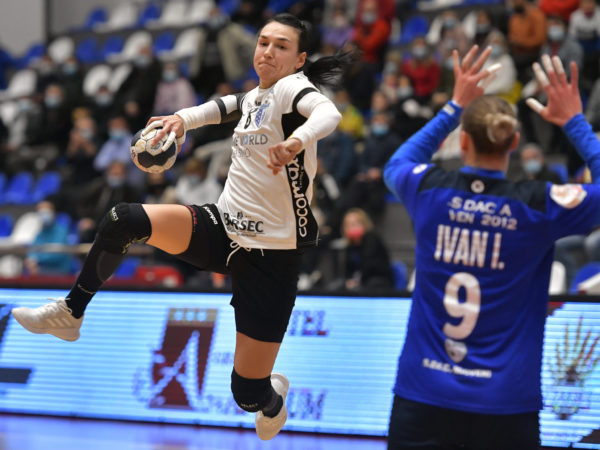 Handbal feminin: Victorii pe linie ale favoritelor, în etapa a 11-a a Ligii Naţionale