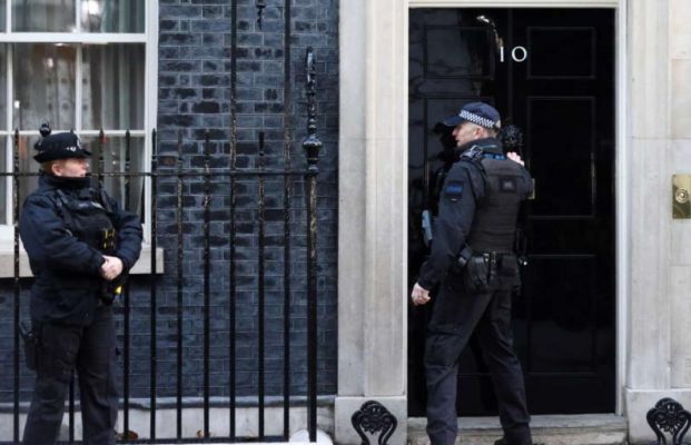 Poliţia britanică va aştepta încheierea investigaţiei guvernamentale interne privind petrecerea din Downing Street 10