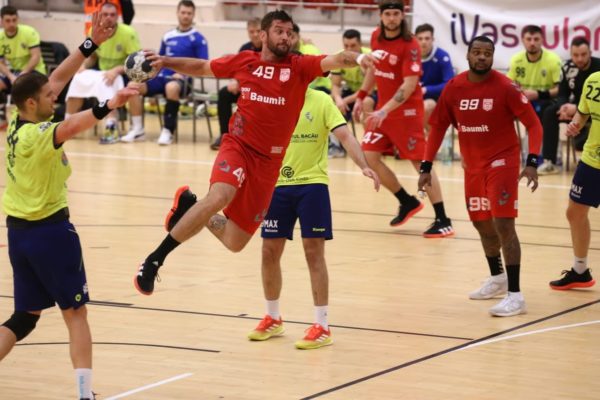 Handbal masculin: Victorie pentru Dinamo în Liga Naţională