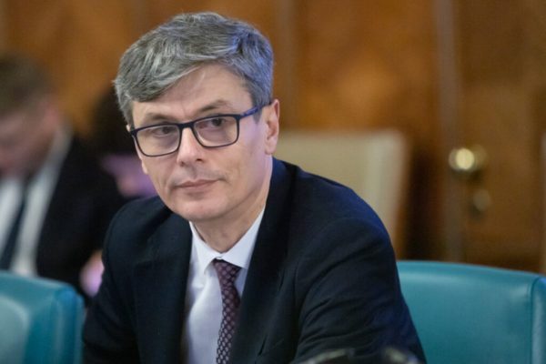 Virgil Popescu: Liderul AUR trebuie să fie sancţionat pentru ceea ce a făcut; voi depune plângere penală