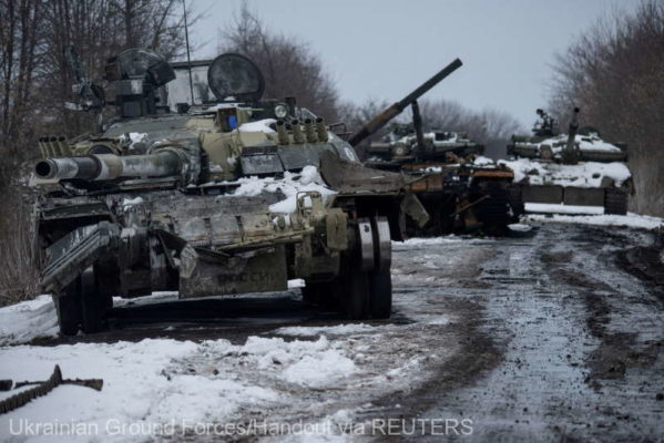 Armata ucraineană declară că încetineşte ofensiva Rusiei