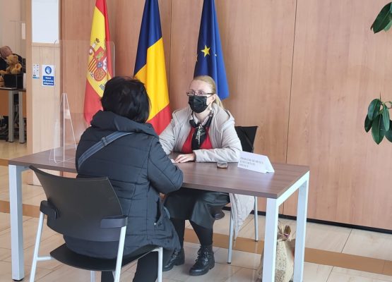 Asistență oferită cetățenilor români care au nelămuriri pe teme legate de muncă, pensii și securitate socială