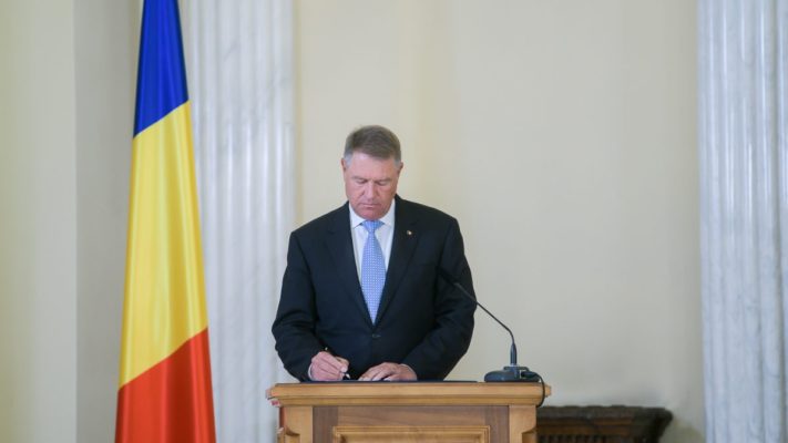Preşedintele Klaus Iohannis a acreditat trei ambasadori români